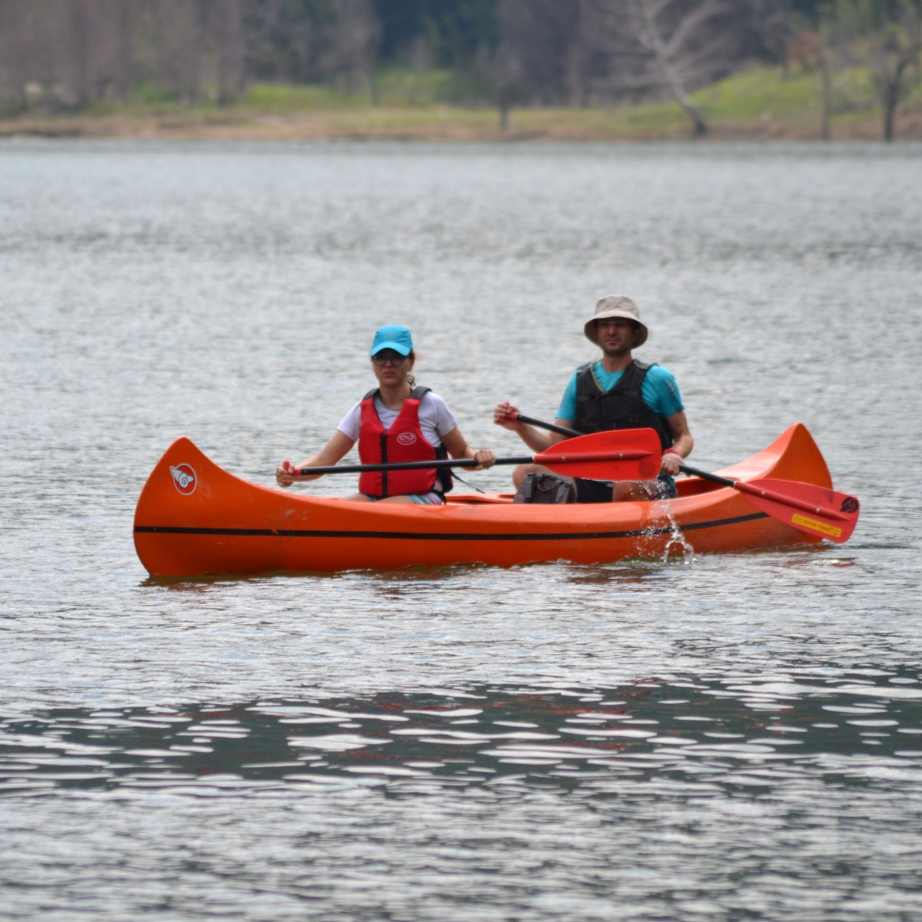 canoe pe lacul codlea