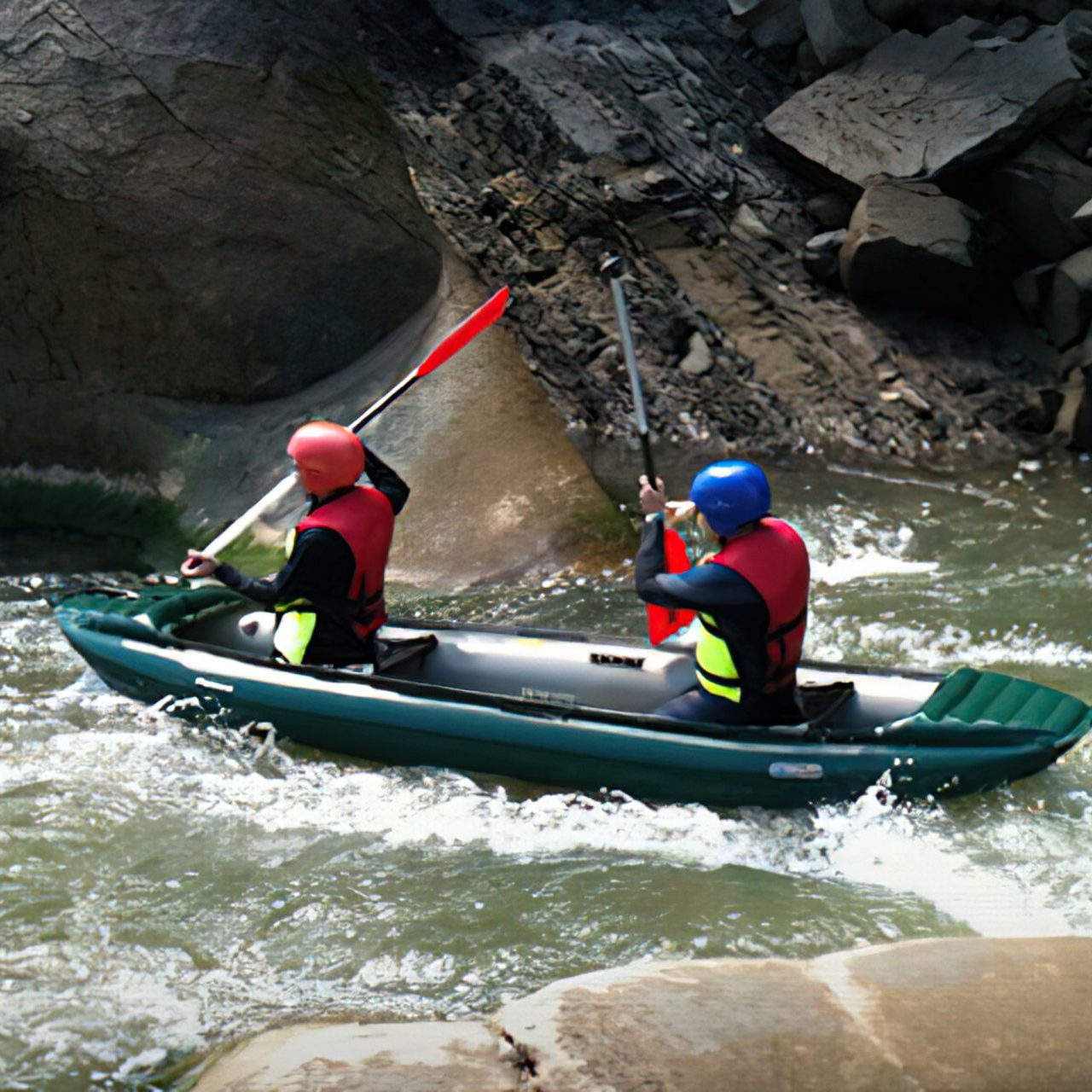 CANOE RAFTING